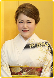 佐藤ゆかり